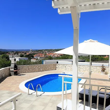 Cozy Rosmarin With Private Pool Lejlighed Krk Town