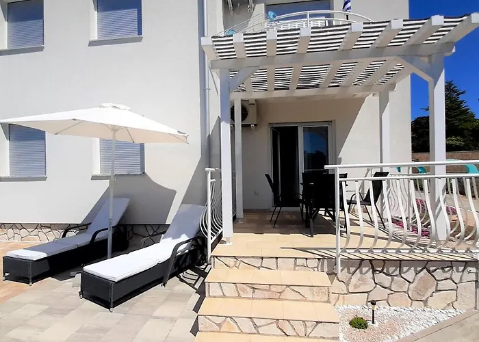 Cozy Rosmarin With Private Pool Apartment