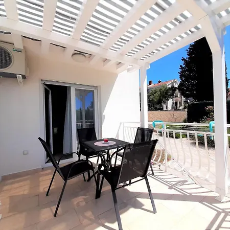 Cozy Rosmarin With Private Pool