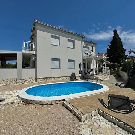 Cozy Rosmarin With Private Pool דירה