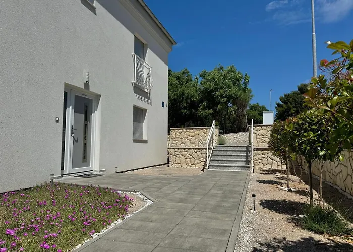 Cozy Rosmarin With Private Pool Apartament Krk Town