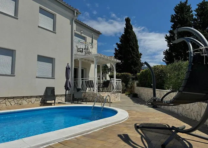 Cozy Rosmarin With Private Pool Apartament