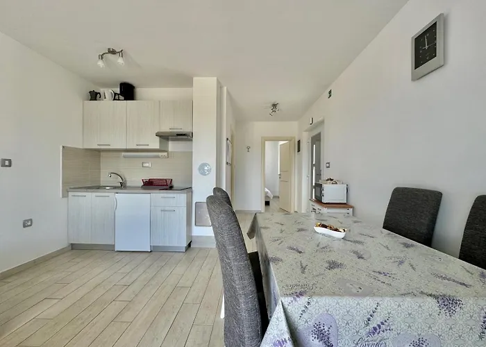 Cozy Rosmarin With Private Pool Krk Town