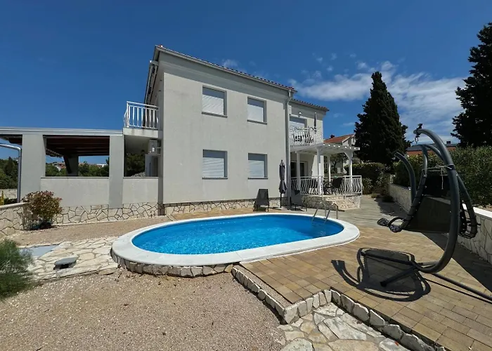 Cozy Rosmarin With Private Pool Apartament